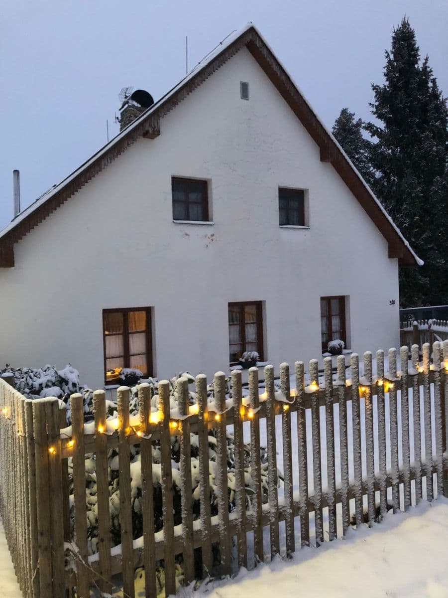 Prodej domu 160 m², pozemek 2.015 m², Bušanovice, Jihočeský kraj Prodej domu 160 m², pozemek 2.015 m², Bušanovice, Jihočeský kraj