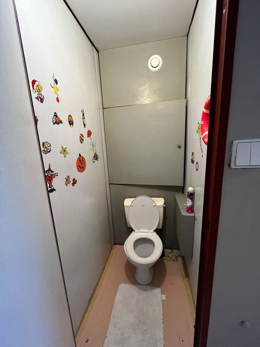 Pronájem bytu 2+kk 43 m², Doležalova, Praha, Praha Pronájem bytu 2+kk 43 m², Doležalova, Praha, Praha