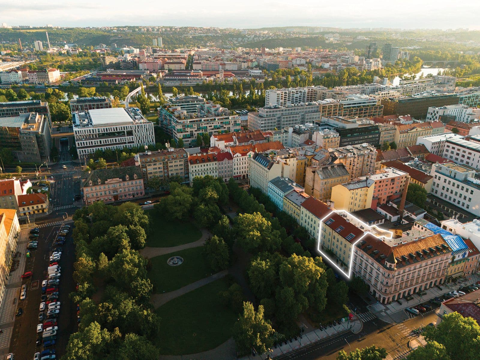 Pronájem nebytového prostoru 85 m², Karlínské náměstí, Praha, Praha Pronájem nebytového prostoru 85 m², Karlínské náměstí, Praha, Praha