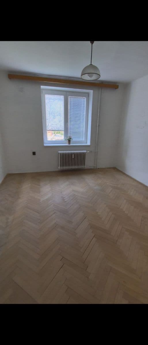 Pronájem bytu 3+1 81 m², třída Osvobození, Příbram, Středočeský kraj Pronájem bytu 3+1 81 m², třída Osvobození, Příbram, Středočeský kraj