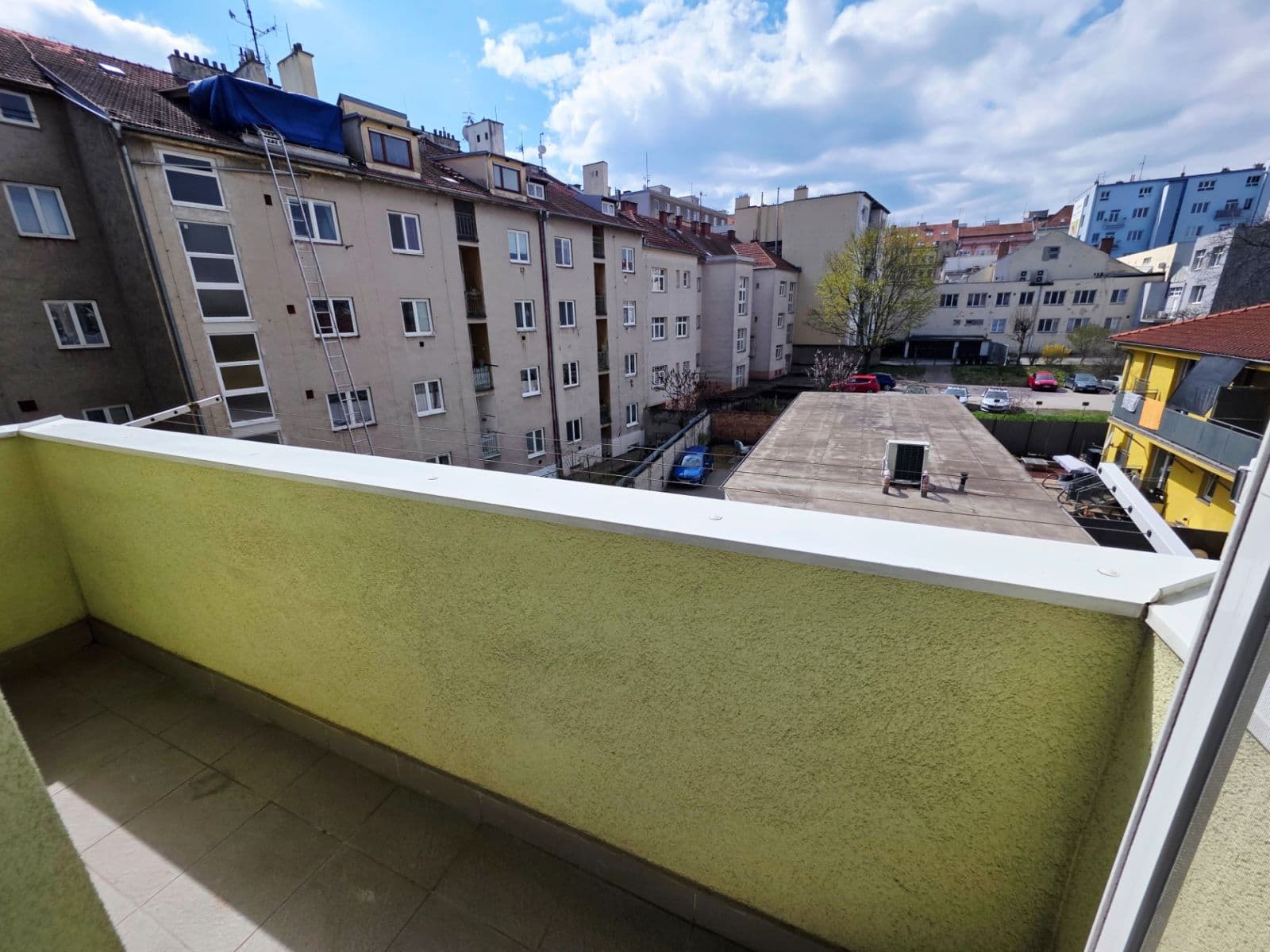 Pronájem bytu 2+kk 55 m², Mojmírovo náměstí, Brno, Jihomoravský kraj Pronájem bytu 2+kk 55 m², Mojmírovo náměstí, Brno, Jihomoravský kraj