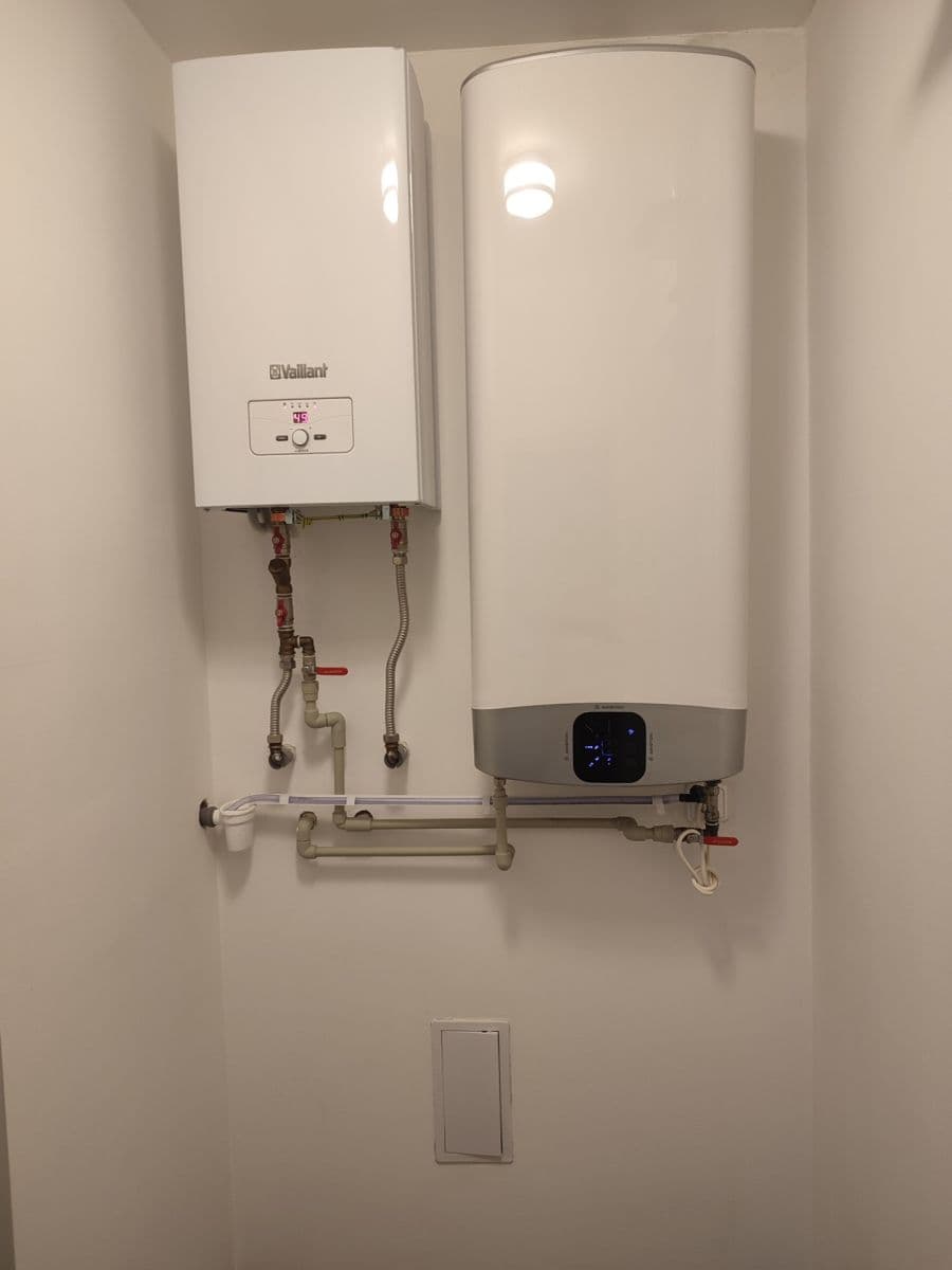 Prodej bytu 2+kk 50 m², Hronovická, Pardubice, Pardubický kraj Prodej bytu 2+kk 50 m², Hronovická, Pardubice, Pardubický kraj