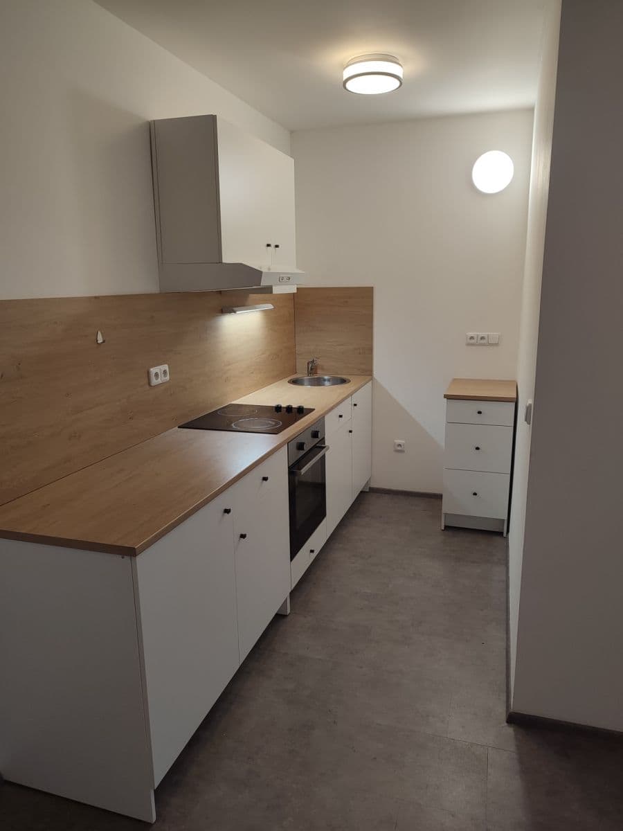 Prodej bytu 2+kk 50 m², Hronovická, Pardubice, Pardubický kraj Prodej bytu 2+kk 50 m², Hronovická, Pardubice, Pardubický kraj