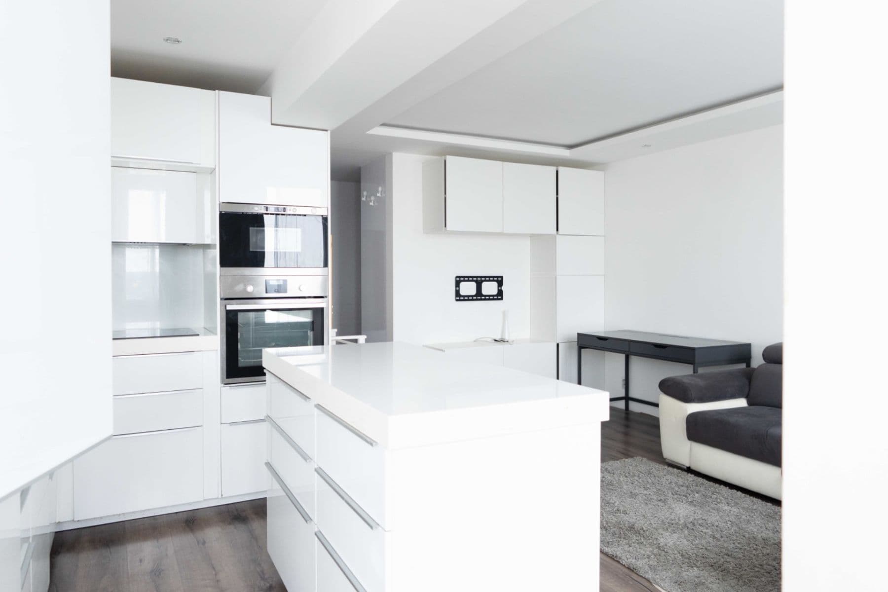 Pronájem bytu 3+kk 74 m², K Červenému vrchu, Praha, Praha Pronájem bytu 3+kk 74 m², K Červenému vrchu, Praha, Praha