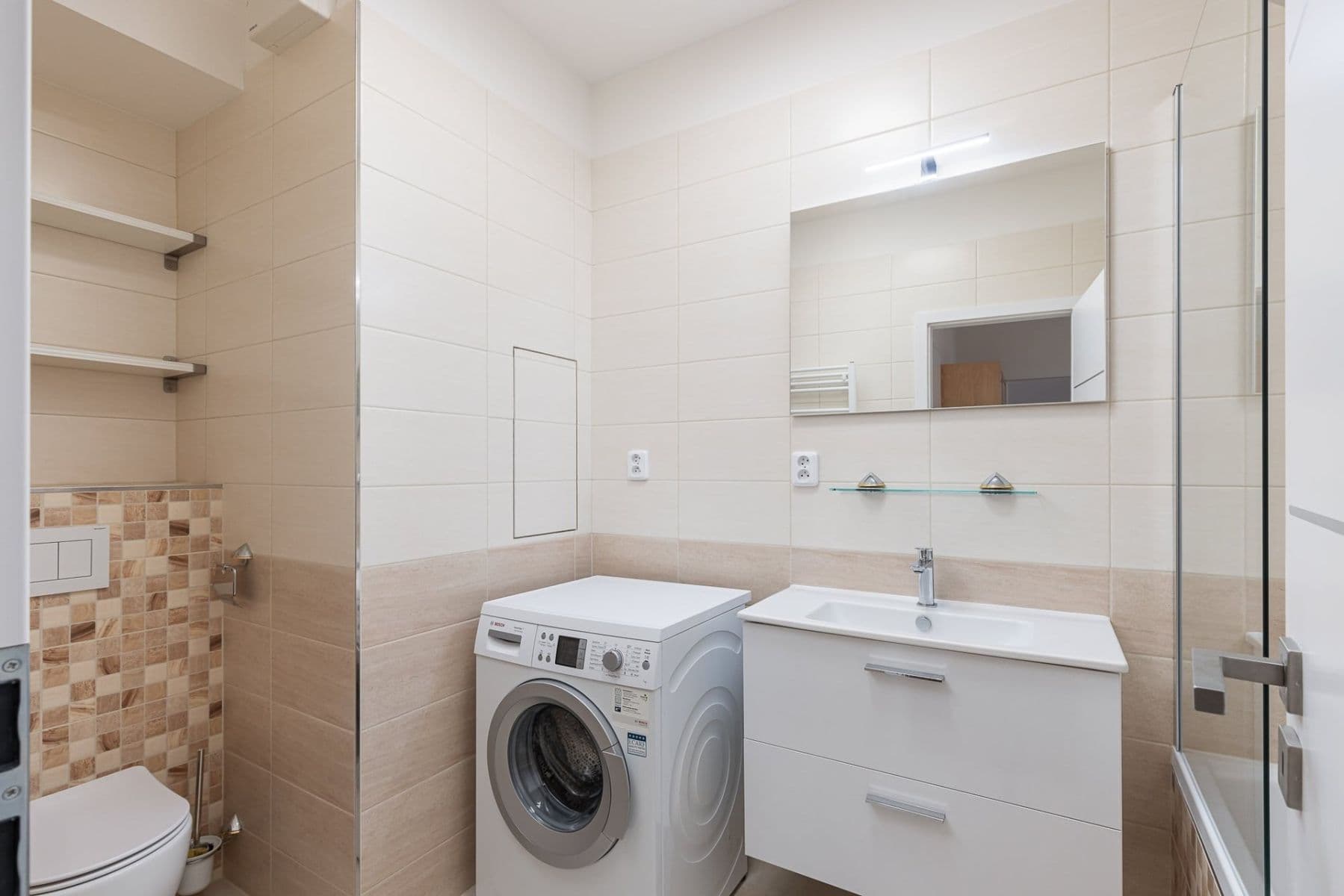 Pronájem bytu 2+kk 52 m², Trnkovo náměstí, Praha, Praha Pronájem bytu 2+kk 52 m², Trnkovo náměstí, Praha, Praha