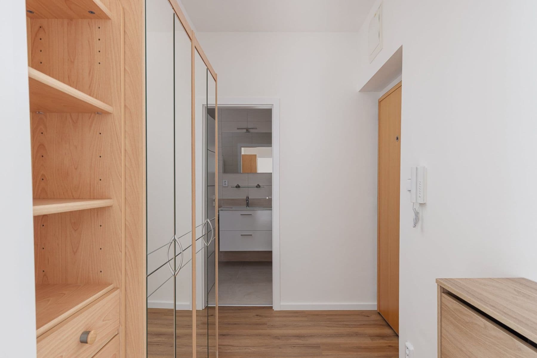 Pronájem bytu 2+kk 52 m², Trnkovo náměstí, Praha, Praha Pronájem bytu 2+kk 52 m², Trnkovo náměstí, Praha, Praha
