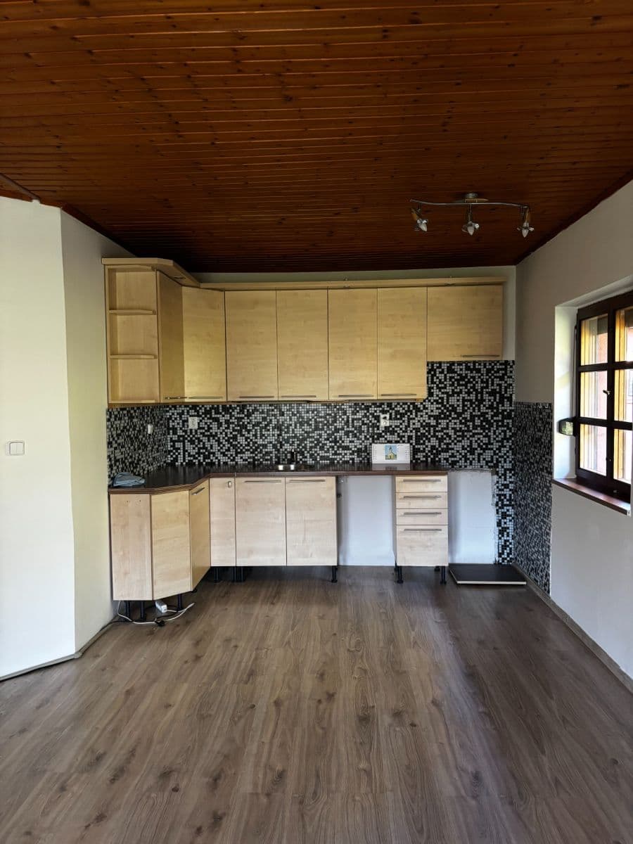 Prodej domu 80 m², pozemek 1.700 m², Bužkovská, Petřvald, Moravskoslezský kraj Prodej domu 80 m², pozemek 1.700 m², Bužkovská, Petřvald, Moravskoslezský kraj