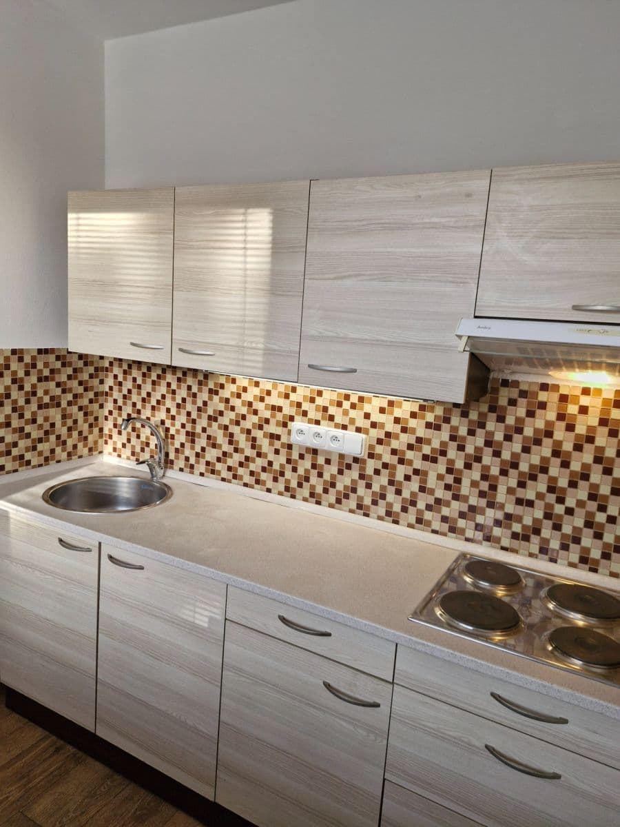 Pronájem bytu 1+1 38 m², Gdaňská, Praha, Praha Pronájem bytu 1+1 38 m², Gdaňská, Praha, Praha