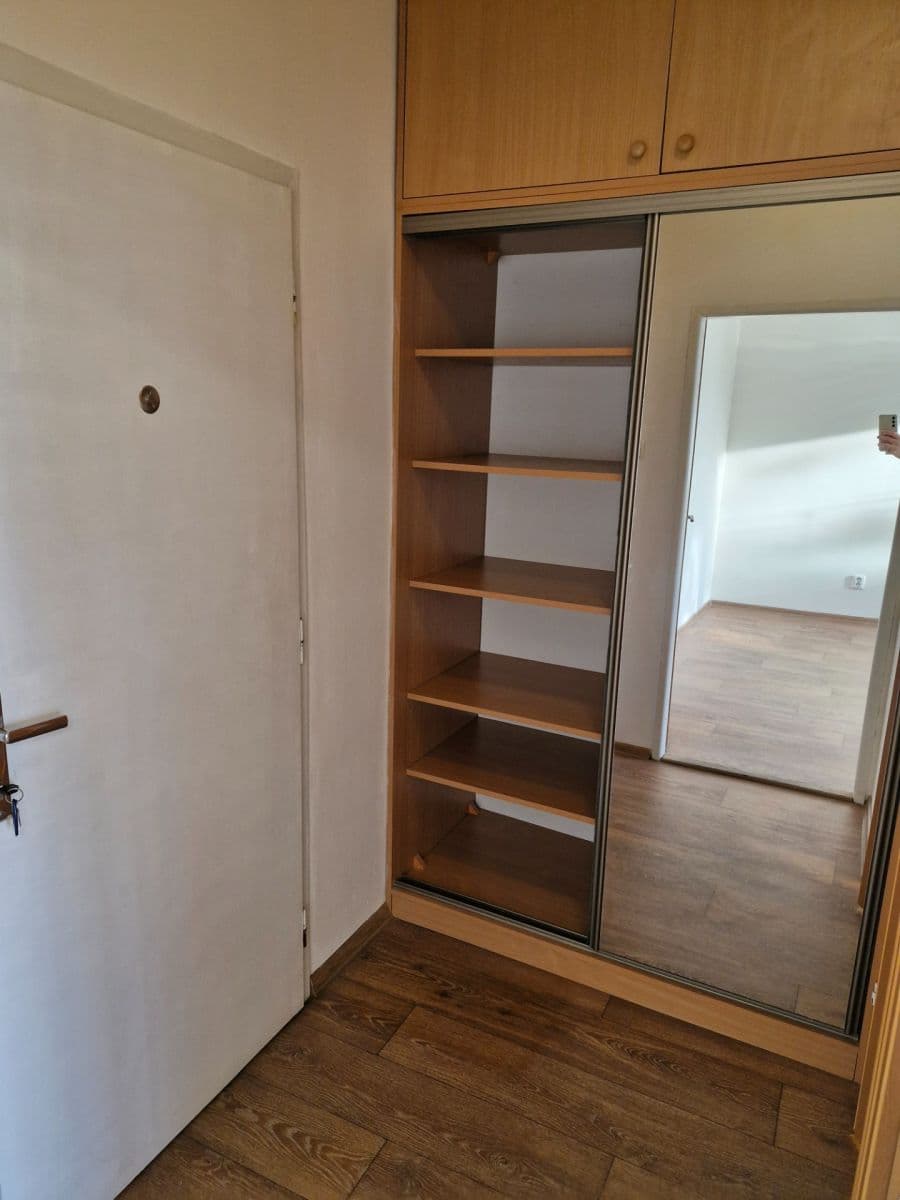 Pronájem bytu 1+1 38 m², Gdaňská, Praha, Praha Pronájem bytu 1+1 38 m², Gdaňská, Praha, Praha