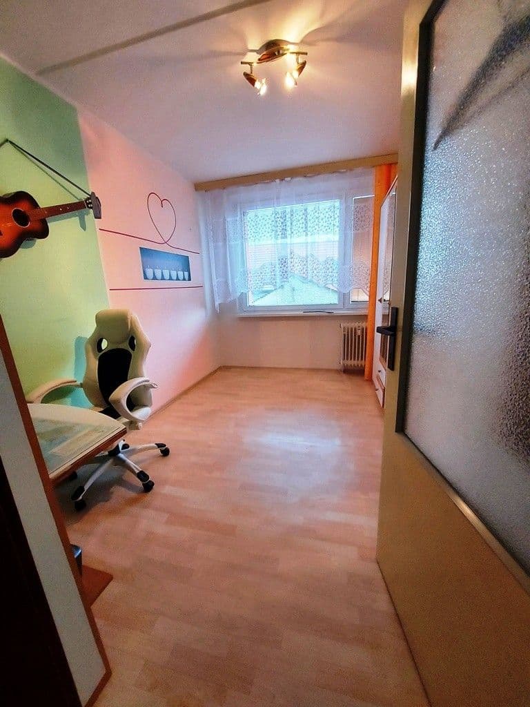Pronájem bytu 2+kk 42 m², Sídliště pionýrů, Úštěk, Ústecký kraj Pronájem bytu 2+kk 42 m², Sídliště pionýrů, Úštěk, Ústecký kraj