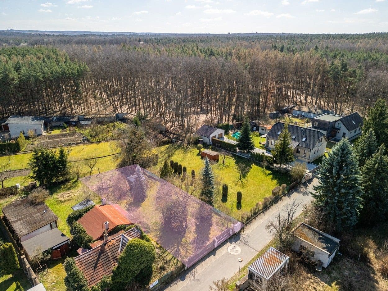 Prodej pozemku 685 m², U Lesa, Jirny, Středočeský kraj Prodej pozemku 685 m², U Lesa, Jirny, Středočeský kraj