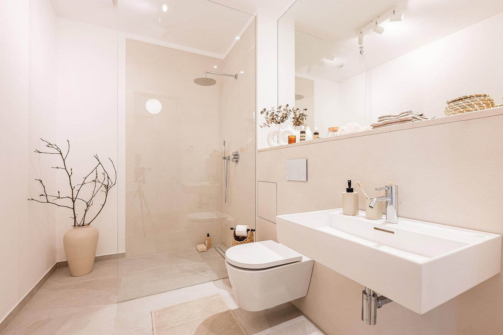 Prodej bytu 3+1 78 m², Berlin, Berlín Prodej bytu 3+1 78 m², Berlin, Berlín