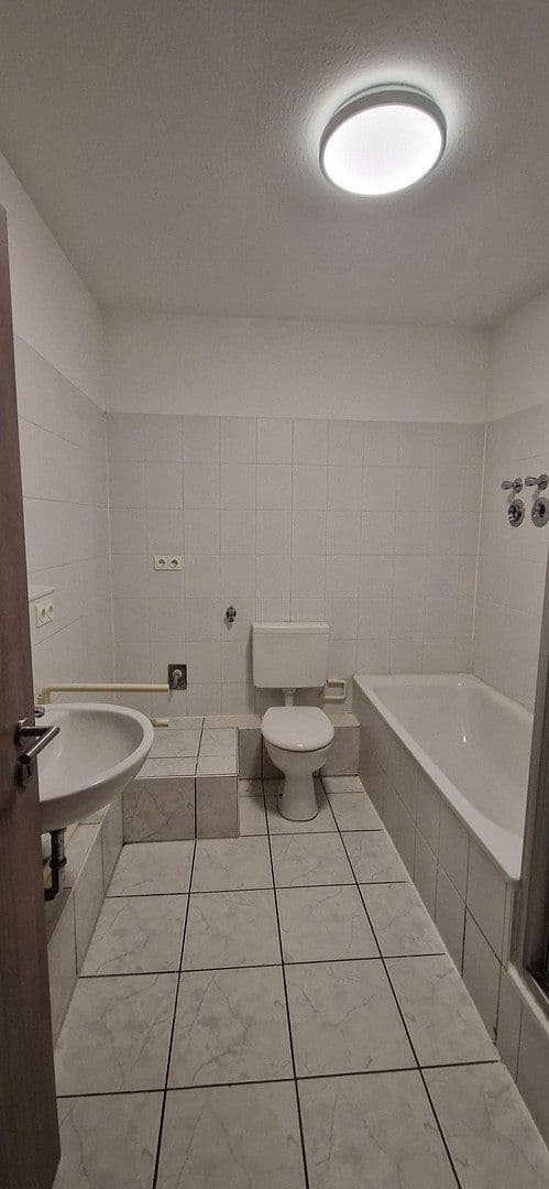 Pronájem bytu 3+1 83 m², Krumme Straße 13, Stadthagen, Dolní Sasko Pronájem bytu 3+1 83 m², Krumme Straße 13, Stadthagen, Dolní Sasko