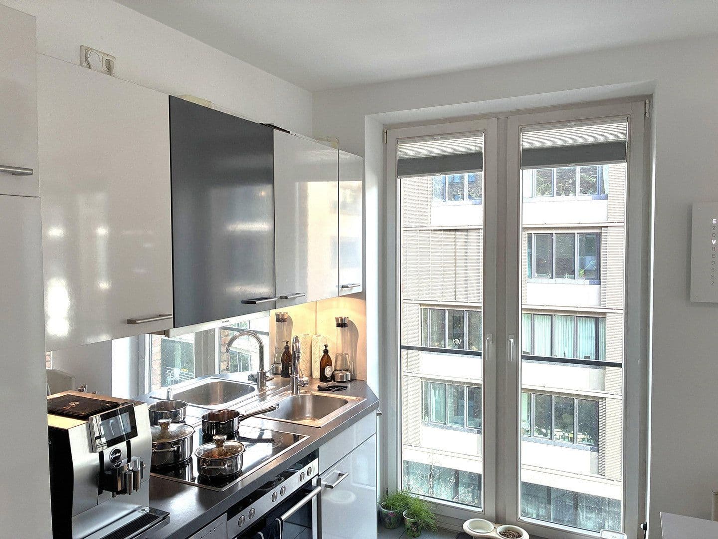 Pronájem bytu 2+1 62 m², Am Kaiserkai 51, Hamburg, Hamburg Pronájem bytu 2+1 62 m², Am Kaiserkai 51, Hamburg, Hamburg