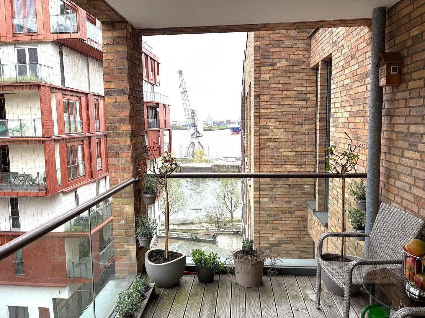 Pronájem bytu 2+1 62 m², Am Kaiserkai 51, Hamburg, Hamburg Pronájem bytu 2+1 62 m², Am Kaiserkai 51, Hamburg, Hamburg