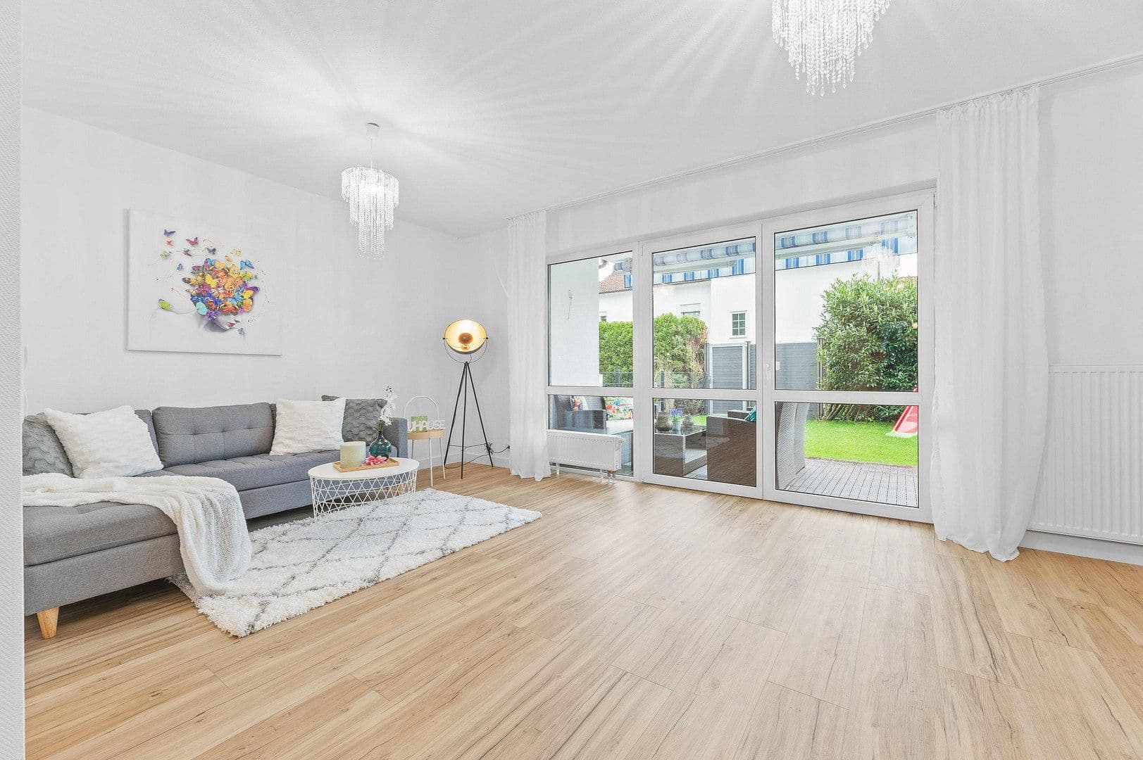 Prodej domu 111 m², pozemek 120 m², Nürtingen, Bádensko-Württembersko Prodej domu 111 m², pozemek 120 m², Nürtingen, Bádensko-Württembersko