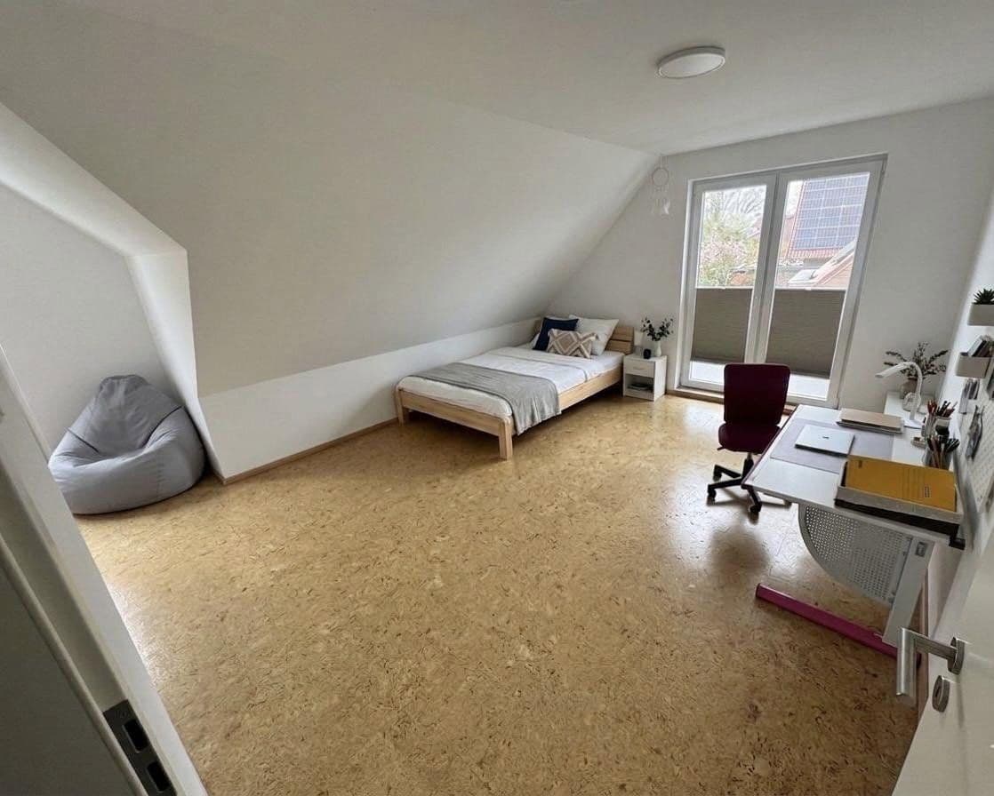 Prodej domu 186 m², pozemek 866 m², Nienburg/Weser, Dolní Sasko Prodej domu 186 m², pozemek 866 m², Nienburg/Weser, Dolní Sasko