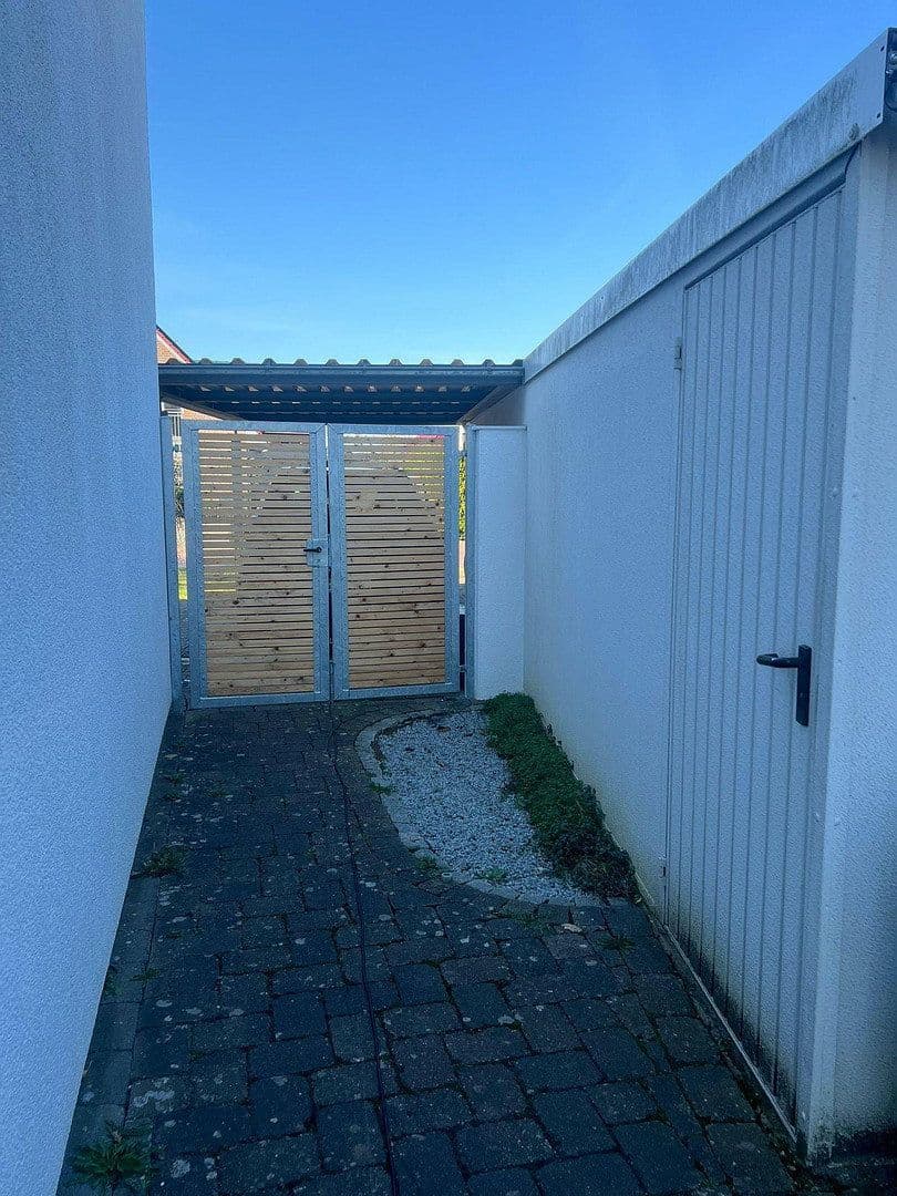 Prodej domu 186 m², pozemek 866 m², Nienburg/Weser, Dolní Sasko Prodej domu 186 m², pozemek 866 m², Nienburg/Weser, Dolní Sasko