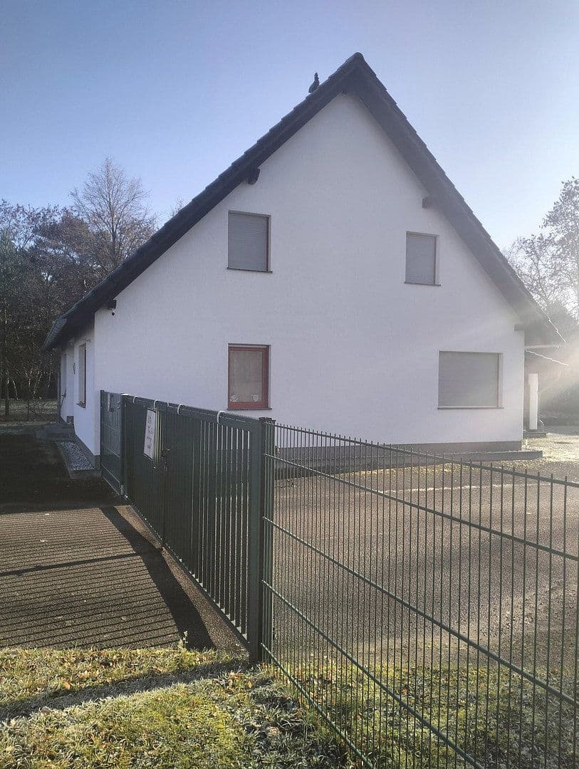 Prodej domu 170 m², pozemek 7.870 m², Alter Bahndamm 29, Colbitz, Sasko-Anhaltsko Prodej domu 170 m², pozemek 7.870 m², Alter Bahndamm 29, Colbitz, Sasko-Anhaltsko