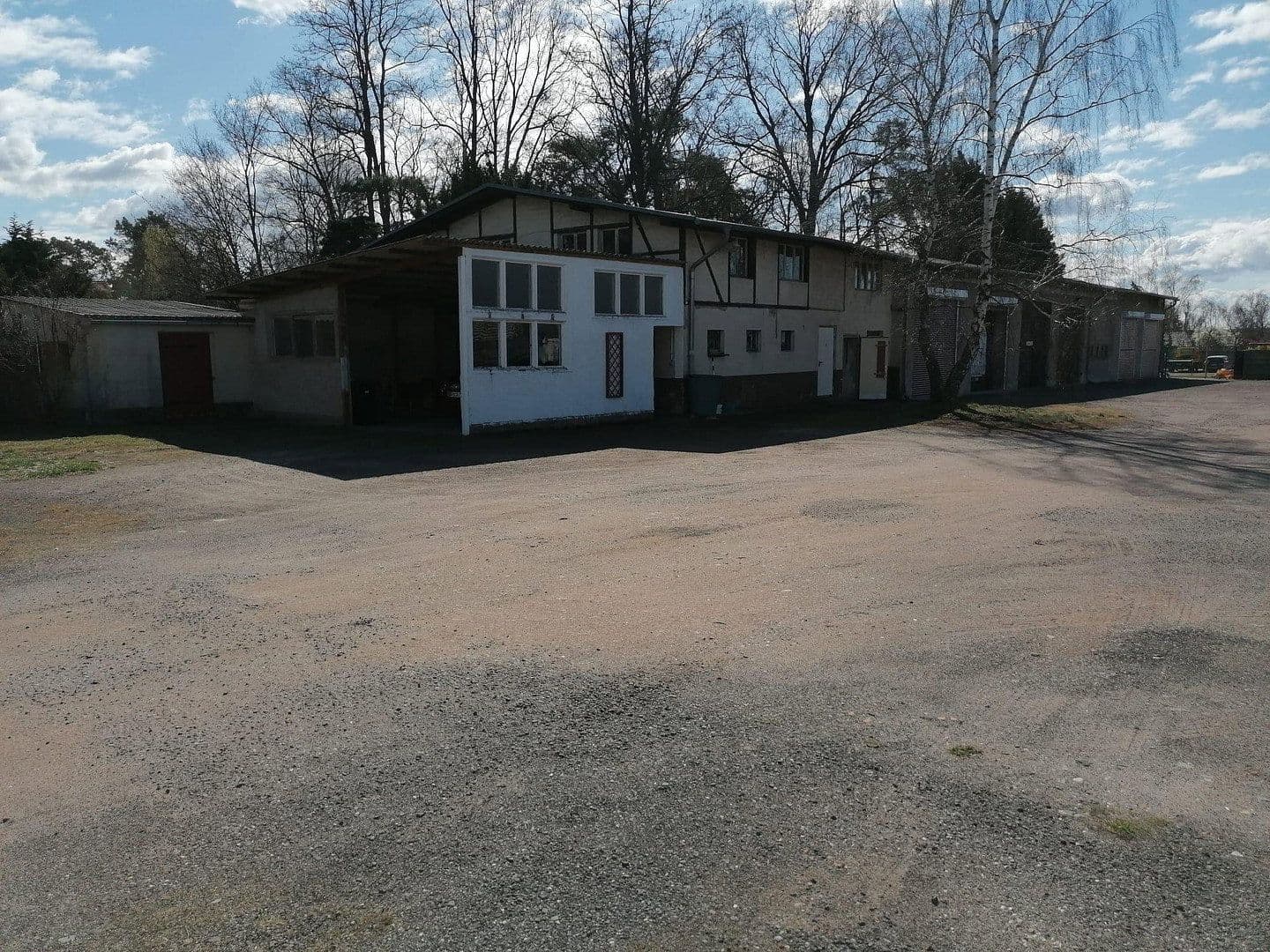 Prodej domu 170 m², pozemek 7.870 m², Alter Bahndamm 29, Colbitz, Sasko-Anhaltsko Prodej domu 170 m², pozemek 7.870 m², Alter Bahndamm 29, Colbitz, Sasko-Anhaltsko