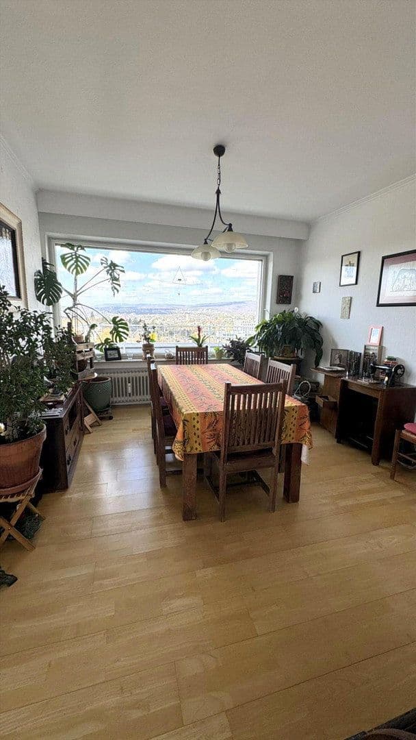 Pronájem bytu 5+1 234 m², Bierstädter Höhe 68, Wiesbaden, Hessen Pronájem bytu 5+1 234 m², Bierstädter Höhe 68, Wiesbaden, Hessen