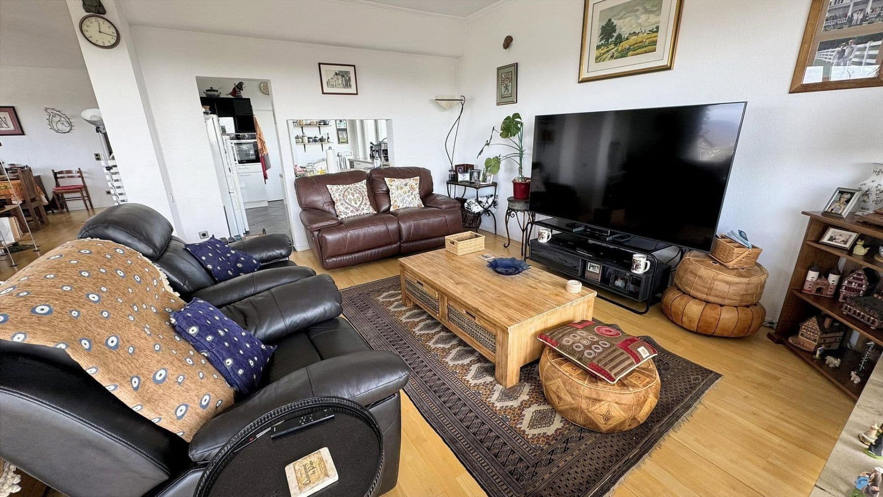 Pronájem bytu 5+1 234 m², Bierstädter Höhe 68, Wiesbaden, Hessen Pronájem bytu 5+1 234 m², Bierstädter Höhe 68, Wiesbaden, Hessen