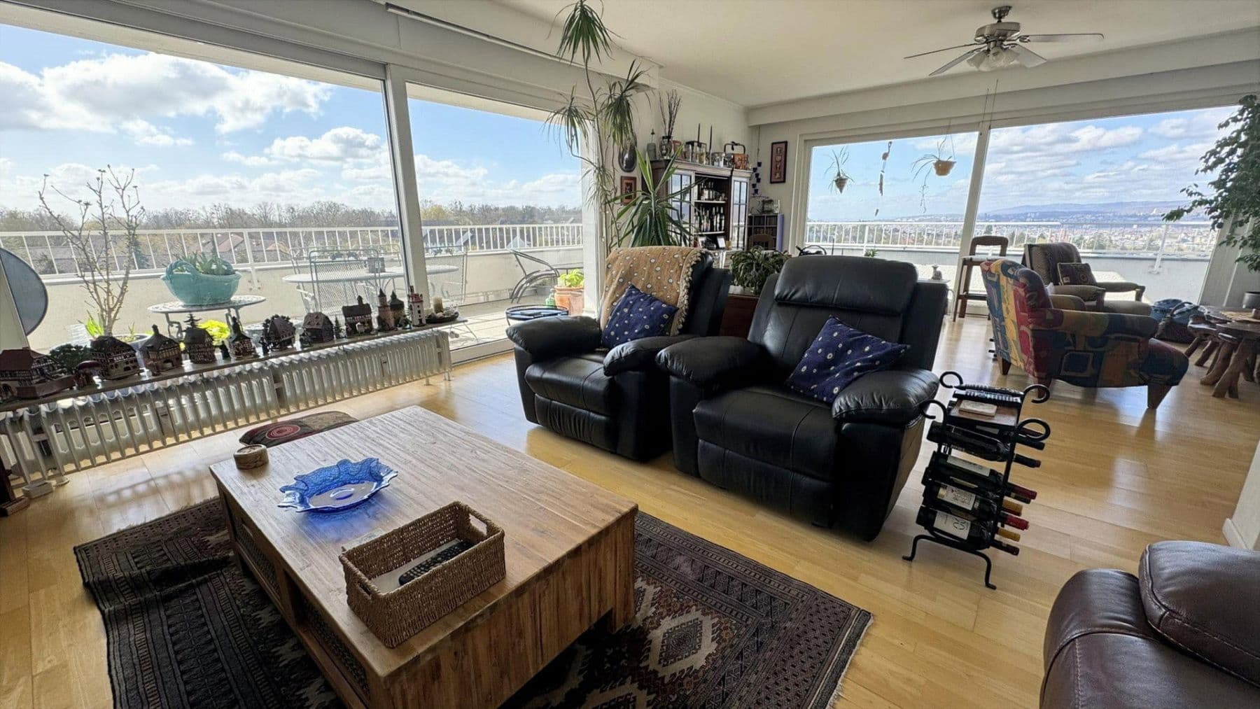 Pronájem bytu 5+1 234 m², Bierstädter Höhe 68, Wiesbaden, Hessen Pronájem bytu 5+1 234 m², Bierstädter Höhe 68, Wiesbaden, Hessen