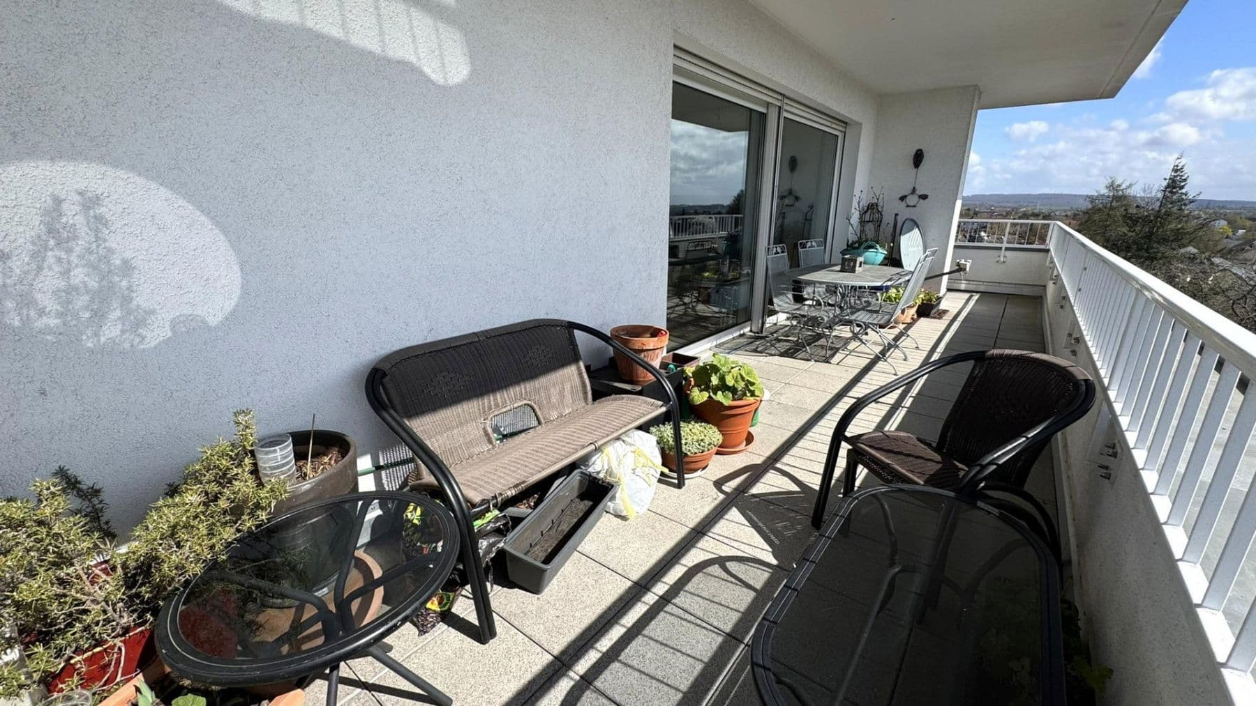 Pronájem bytu 5+1 234 m², Bierstädter Höhe 68, Wiesbaden, Hessen Pronájem bytu 5+1 234 m², Bierstädter Höhe 68, Wiesbaden, Hessen