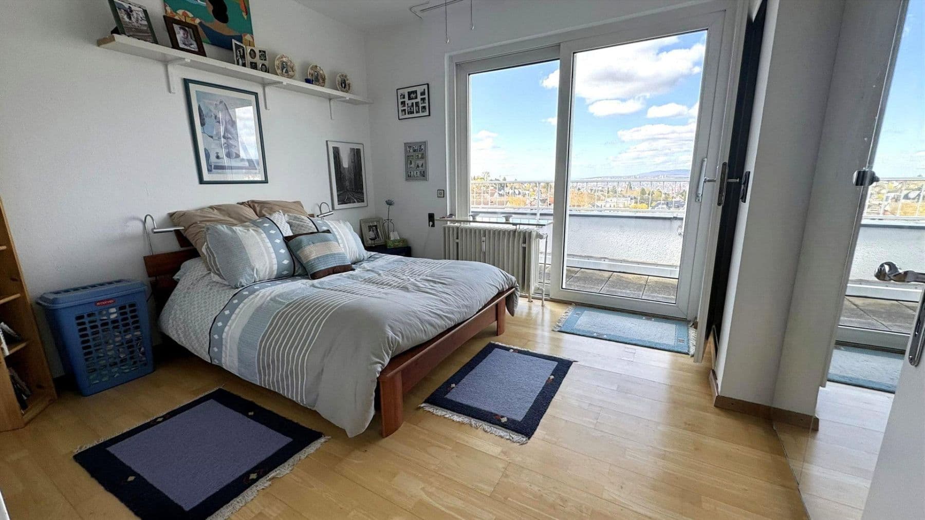 Pronájem bytu 5+1 234 m², Bierstädter Höhe 68, Wiesbaden, Hessen Pronájem bytu 5+1 234 m², Bierstädter Höhe 68, Wiesbaden, Hessen