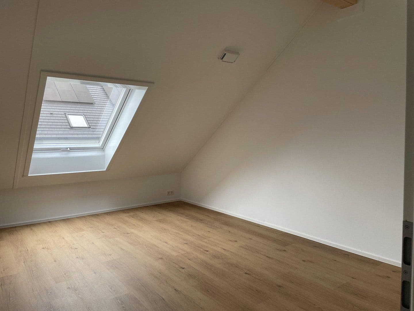 Pronájem domu 145 m², pozemek 100 m², Raiffeisenweg 1c, Kirchheimbolanden, Porýní-Falc Pronájem domu 145 m², pozemek 100 m², Raiffeisenweg 1c, Kirchheimbolanden, Porýní-Falc