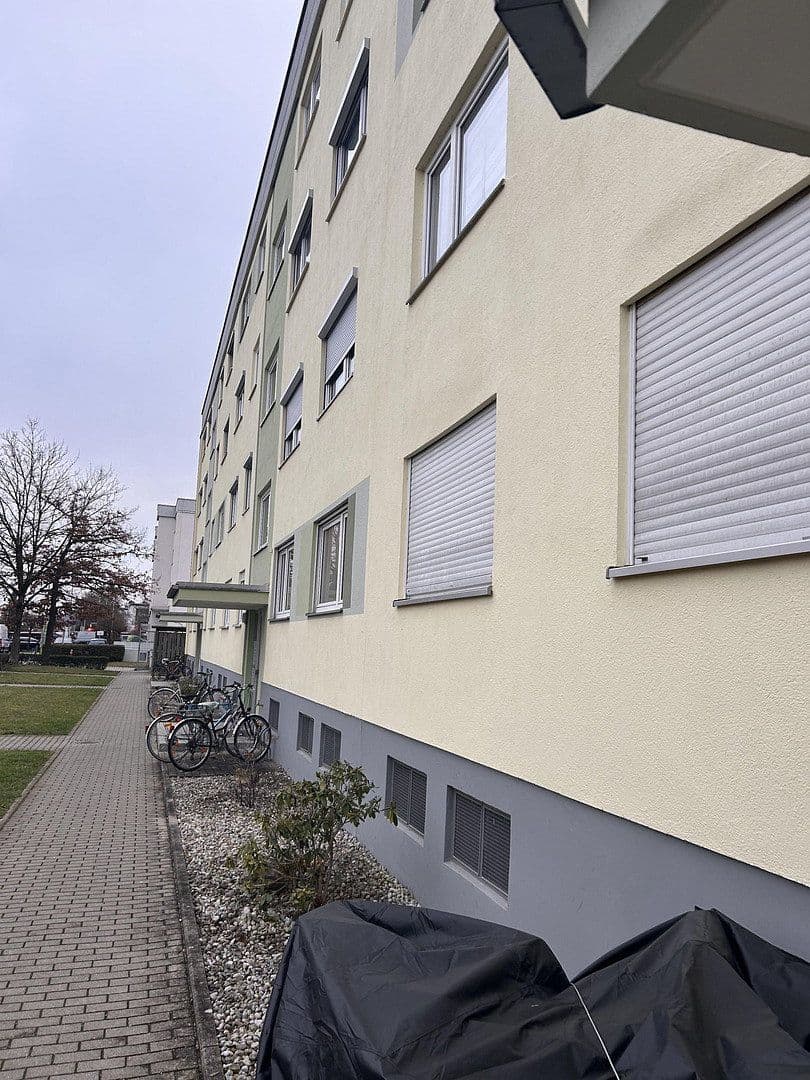 Pronájem bytu 2+1 66 m², Theodor-Heuss-Str., Fürstenfeldbrück, Bavorsko Pronájem bytu 2+1 66 m², Theodor-Heuss-Str., Fürstenfeldbrück, Bavorsko