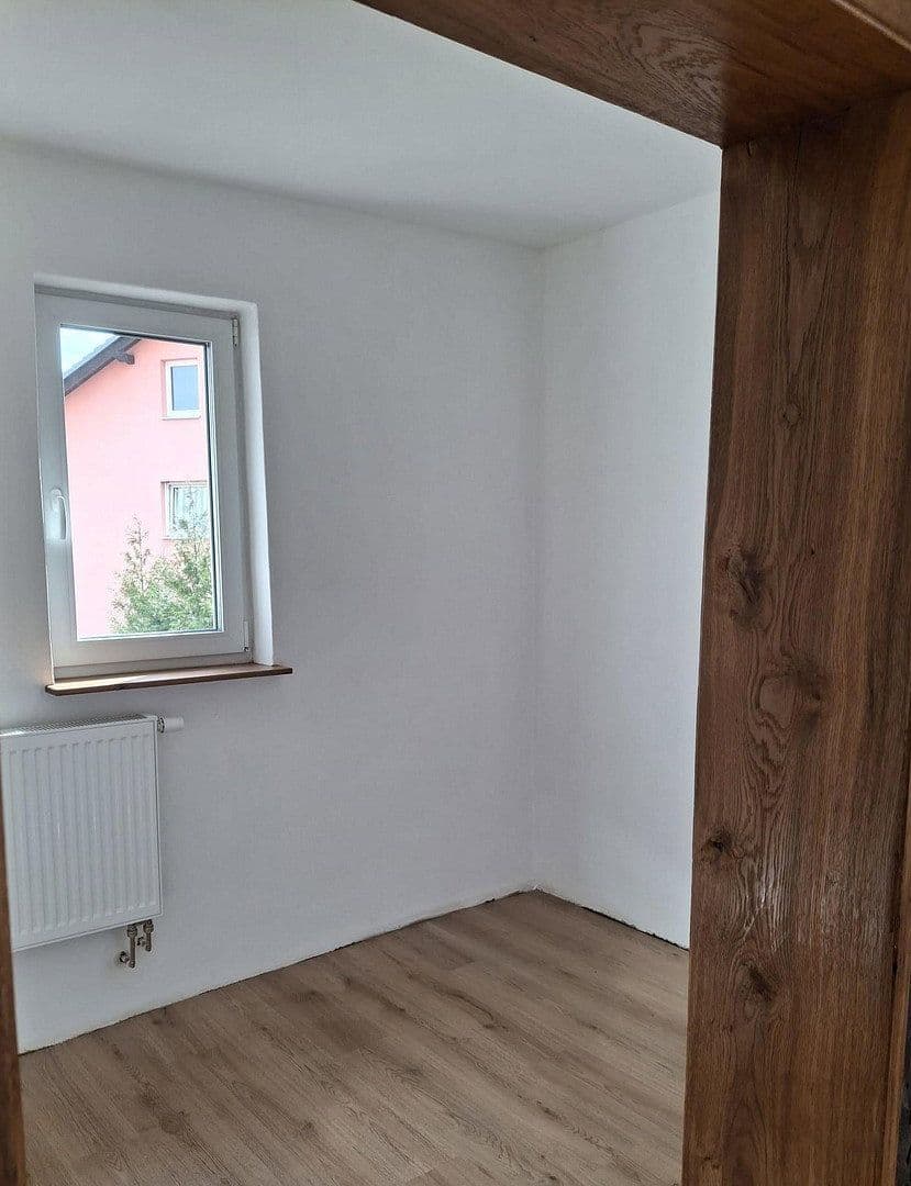 Prodej domu 118 m², pozemek 270 m², Oberleichtersbach, Bavorsko Prodej domu 118 m², pozemek 270 m², Oberleichtersbach, Bavorsko