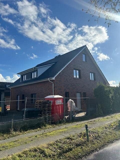 Prodej domu 130 m², pozemek 431 m², Bremen, Bremen Prodej domu 130 m², pozemek 431 m², Bremen, Bremen