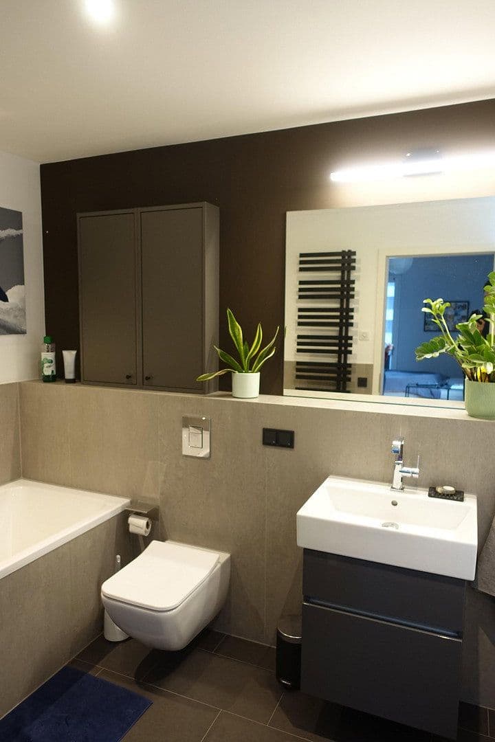 Prodej bytu 3+1 95 m², Berlin, Berlín Prodej bytu 3+1 95 m², Berlin, Berlín