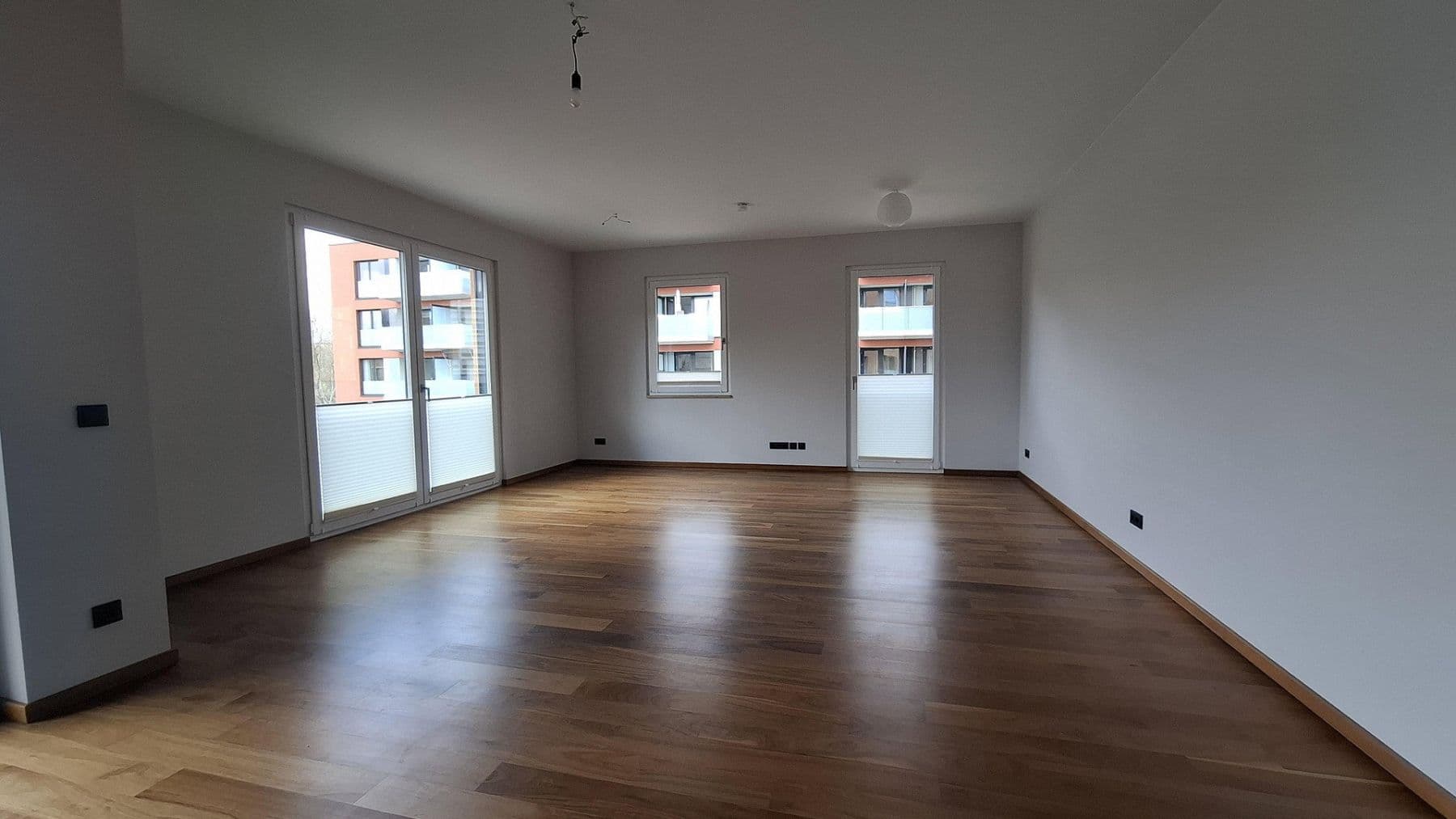 Prodej bytu 3+1 95 m², Berlin, Berlín Prodej bytu 3+1 95 m², Berlin, Berlín
