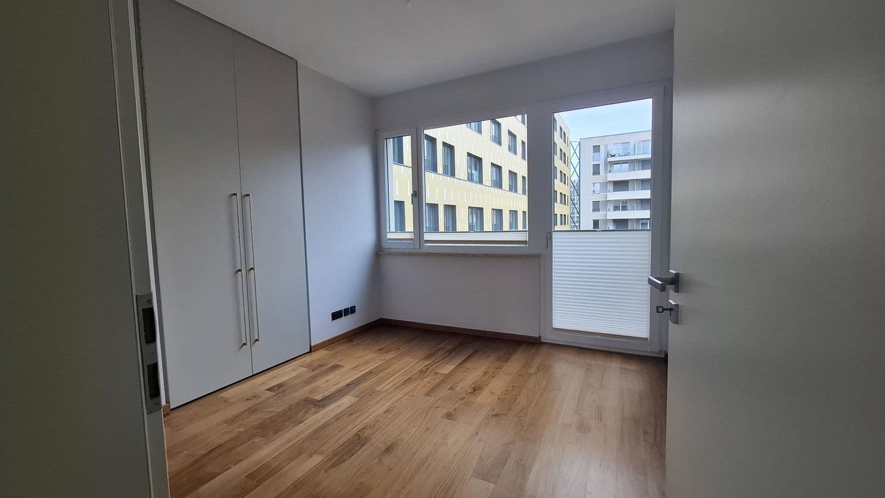 Prodej bytu 3+1 95 m², Berlin, Berlín Prodej bytu 3+1 95 m², Berlin, Berlín