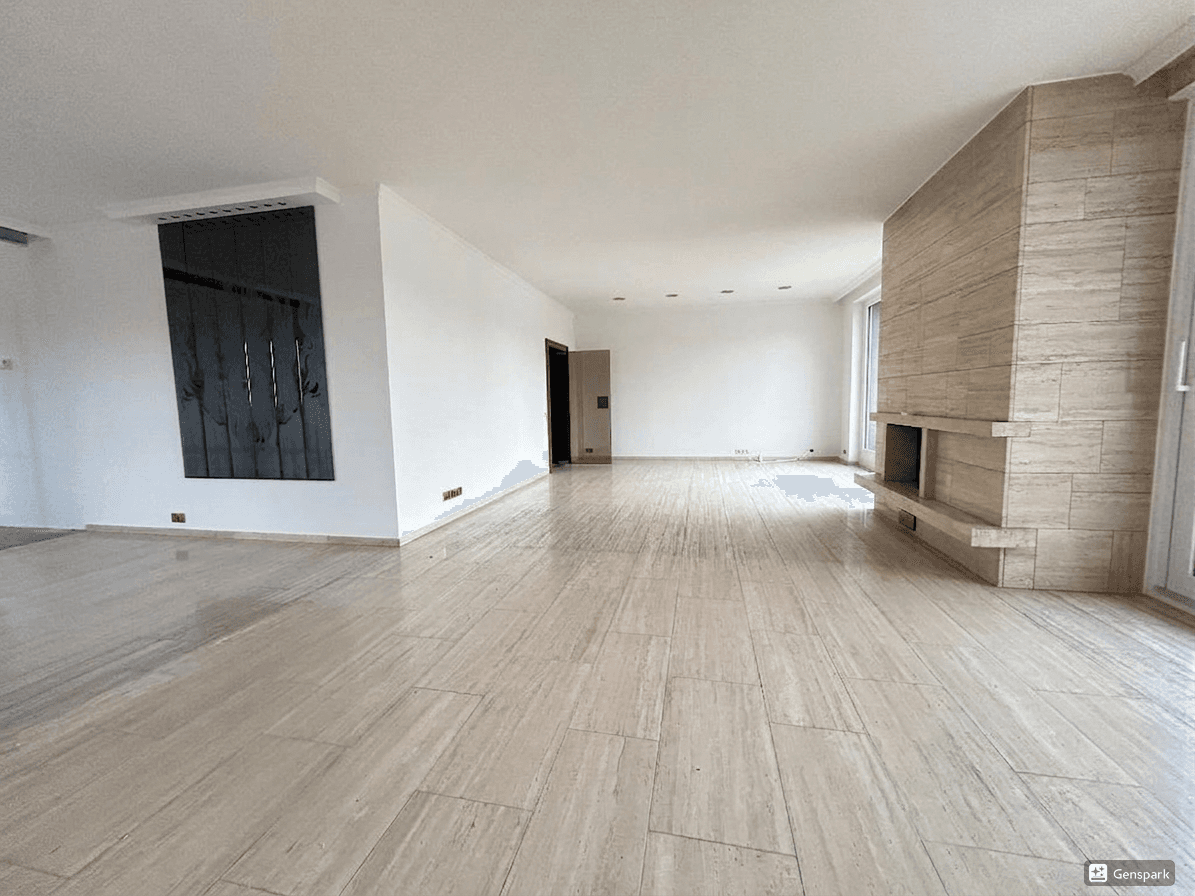 Pronájem bytu 3+1 136 m², Otto-Brenner-Straße 144, Bielefeld, Severní Porýní-Vestfálsko Pronájem bytu 3+1 136 m², Otto-Brenner-Straße 144, Bielefeld, Severní Porýní-Vestfálsko