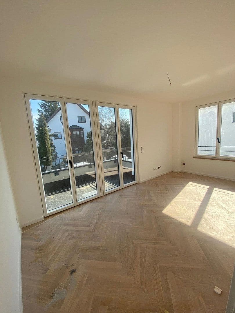 Prodej domu 165 m², pozemek 175 m², München, Bavorsko Prodej domu 165 m², pozemek 175 m², München, Bavorsko