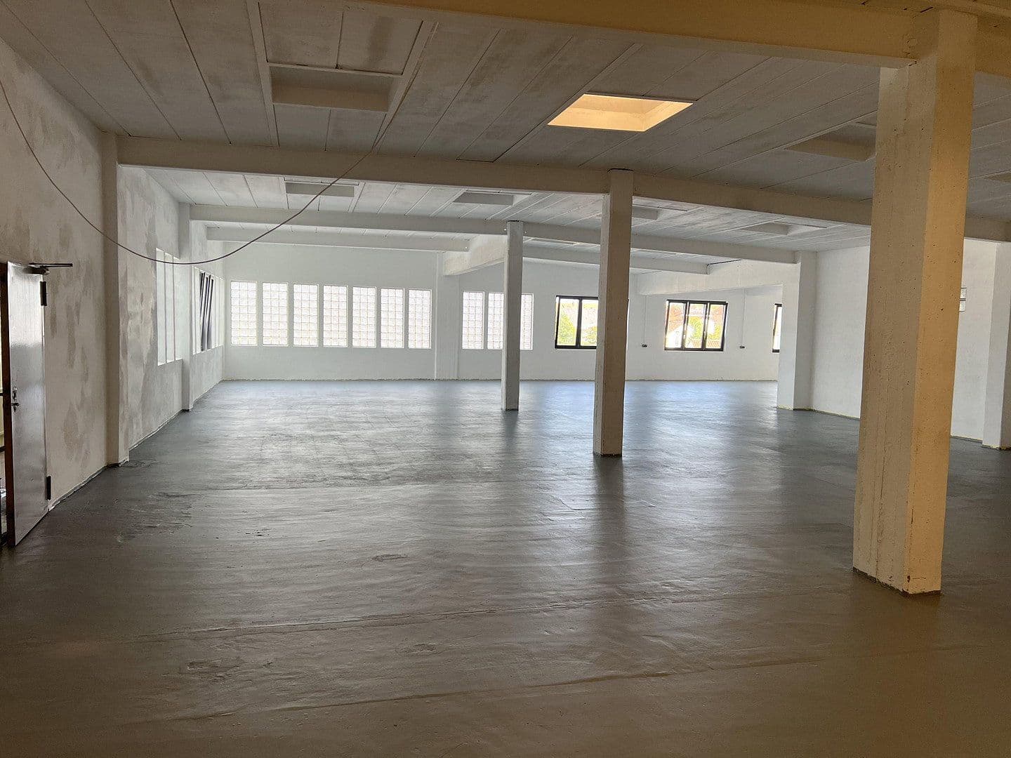 Prodej nebytového prostoru 6.250 m², Schützenstr. 3, Weidhausen b.Coburg, Bavorsko Prodej nebytového prostoru 6.250 m², Schützenstr. 3, Weidhausen b.Coburg, Bavorsko