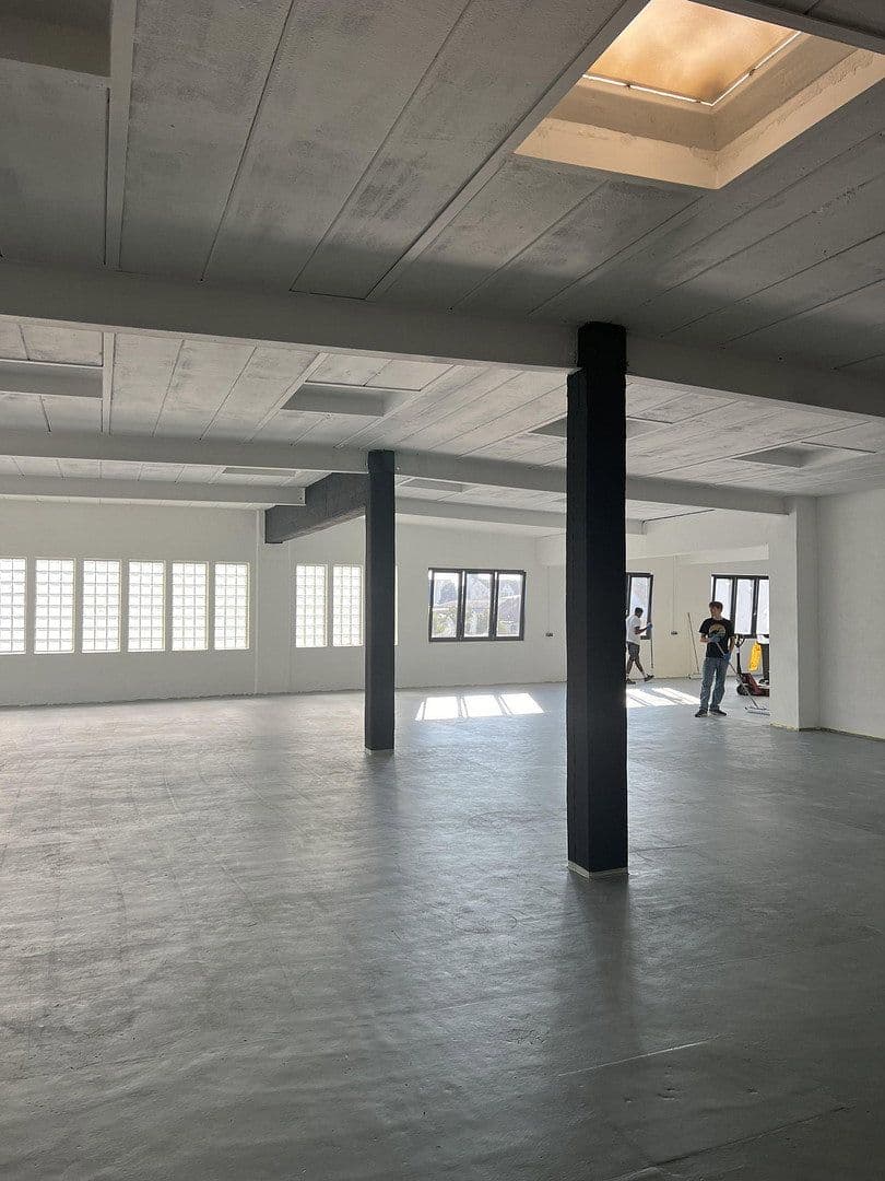 Prodej nebytového prostoru 6.250 m², Schützenstr. 3, Weidhausen b.Coburg, Bavorsko Prodej nebytového prostoru 6.250 m², Schützenstr. 3, Weidhausen b.Coburg, Bavorsko