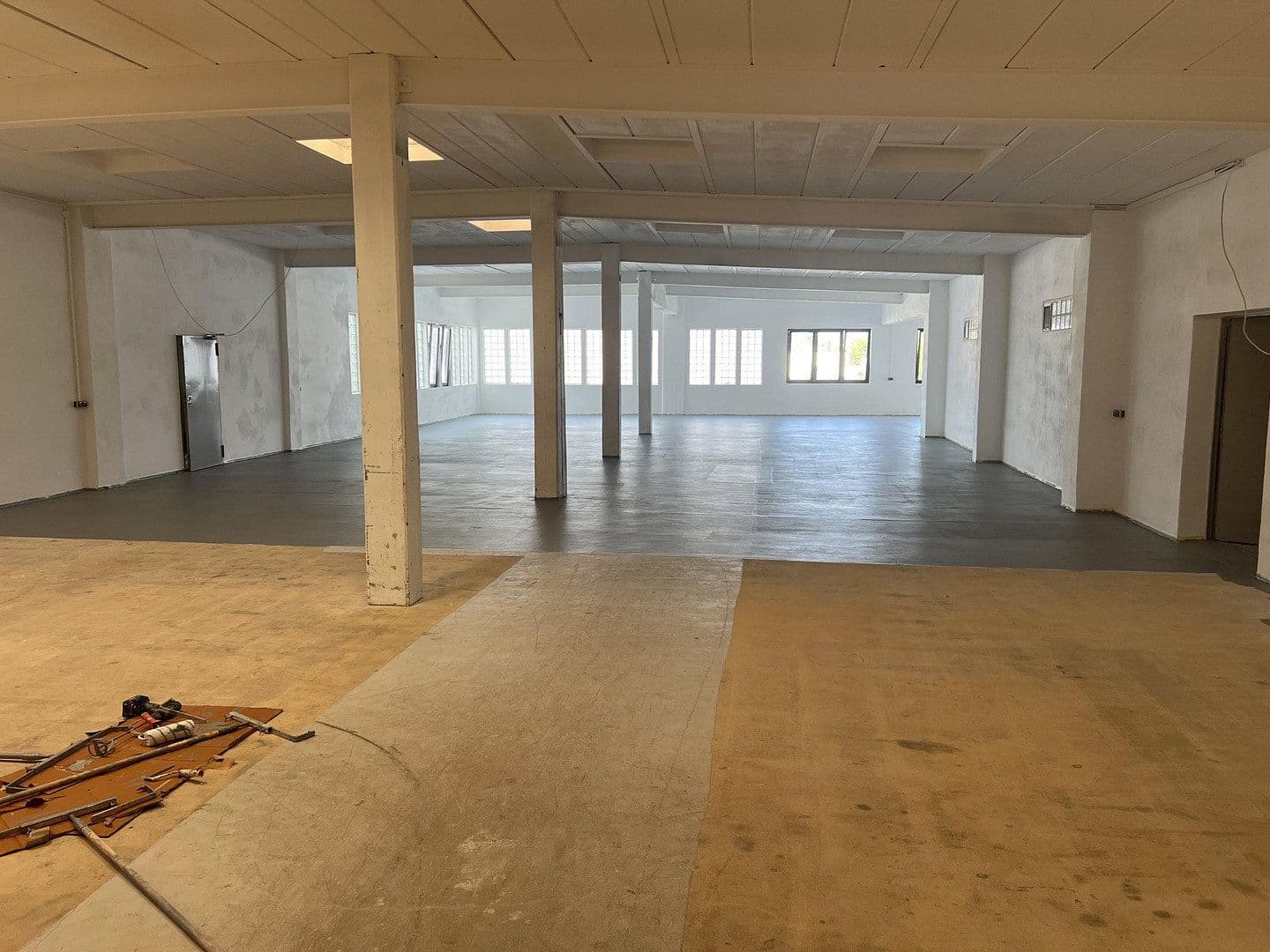 Prodej nebytového prostoru 6.250 m², Schützenstr. 3, Weidhausen b.Coburg, Bavorsko Prodej nebytového prostoru 6.250 m², Schützenstr. 3, Weidhausen b.Coburg, Bavorsko