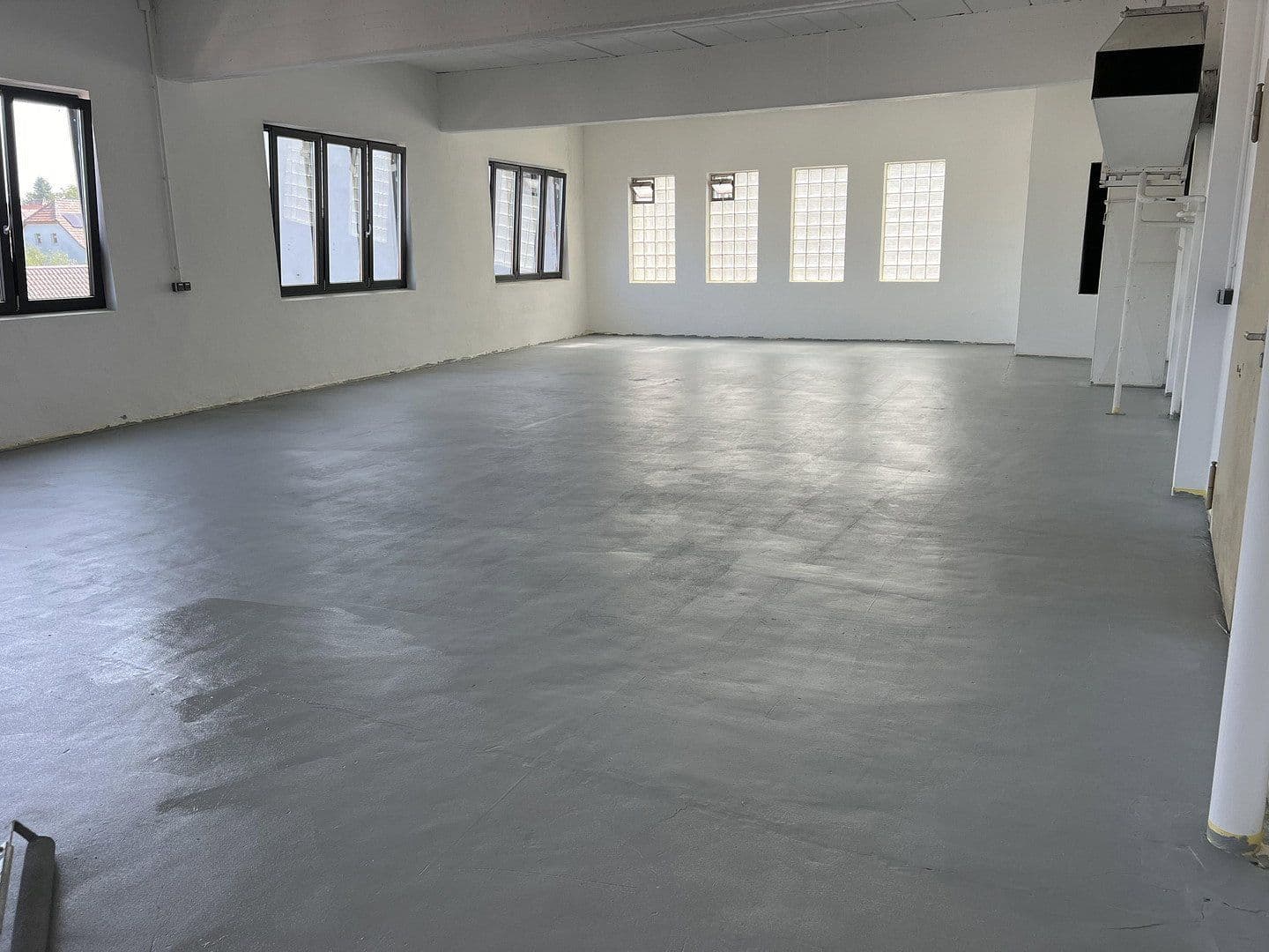 Prodej nebytového prostoru 6.250 m², Schützenstr. 3, Weidhausen b.Coburg, Bavorsko Prodej nebytového prostoru 6.250 m², Schützenstr. 3, Weidhausen b.Coburg, Bavorsko