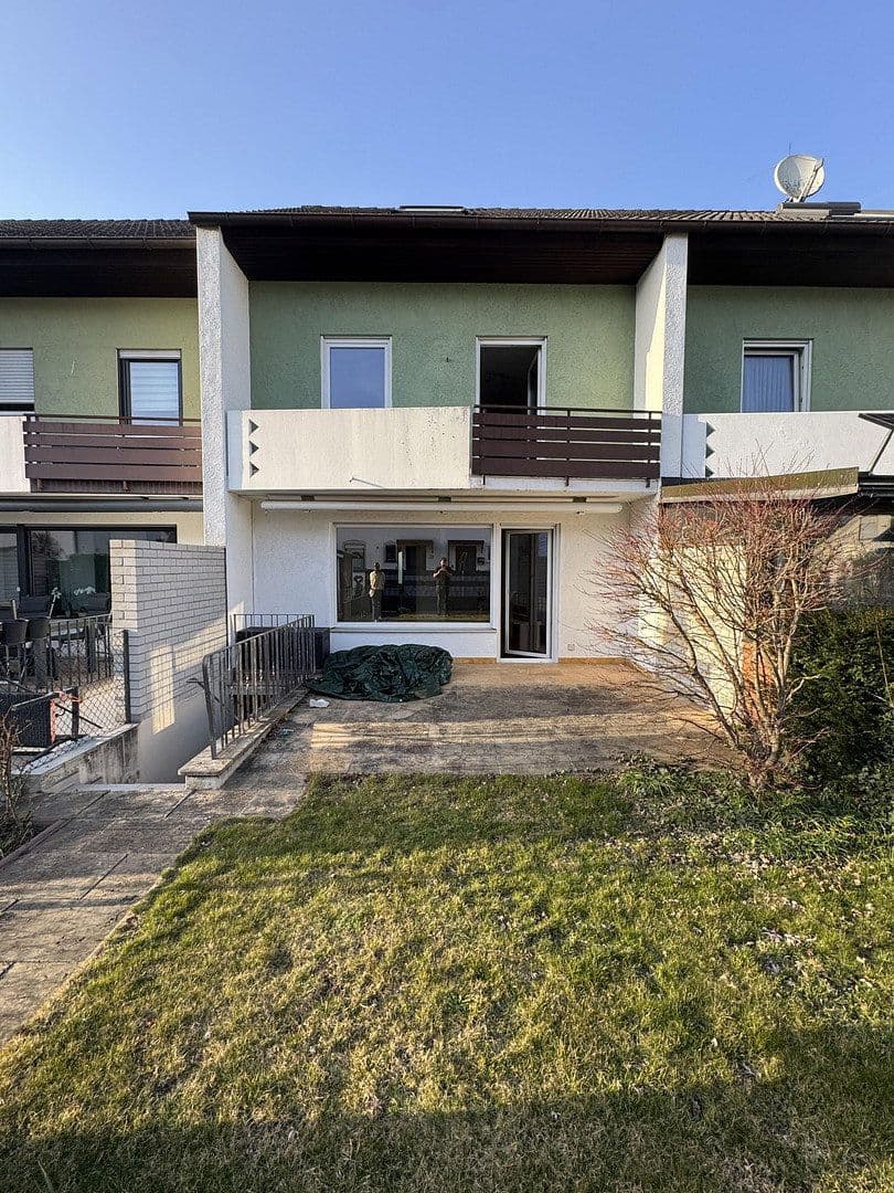 Prodej domu 130 m², pozemek 180 m², Am Jeschken 26, Augsburg, Bavorsko Prodej domu 130 m², pozemek 180 m², Am Jeschken 26, Augsburg, Bavorsko