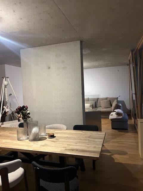 Pronájem bytu 2+1 93 m², Herzogstraße 79A, Düsseldorf, Severní Porýní-Vestfálsko Pronájem bytu 2+1 93 m², Herzogstraße 79A, Düsseldorf, Severní Porýní-Vestfálsko