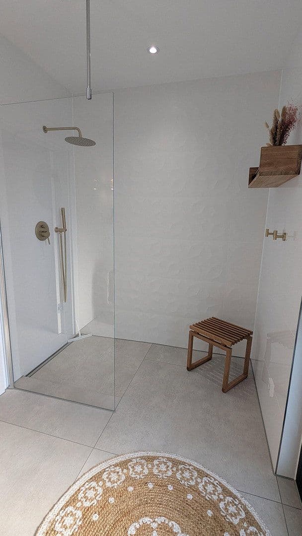 Prodej domu 180 m², pozemek 443 m², Rottenburg am Neckar, Bádensko-Württembersko Prodej domu 180 m², pozemek 443 m², Rottenburg am Neckar, Bádensko-Württembersko