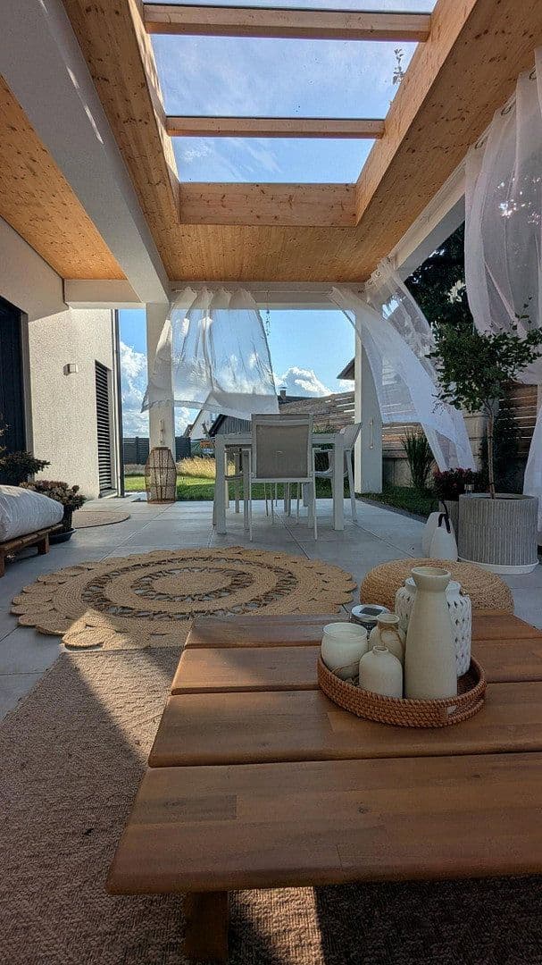 Prodej domu 180 m², pozemek 443 m², Rottenburg am Neckar, Bádensko-Württembersko Prodej domu 180 m², pozemek 443 m², Rottenburg am Neckar, Bádensko-Württembersko