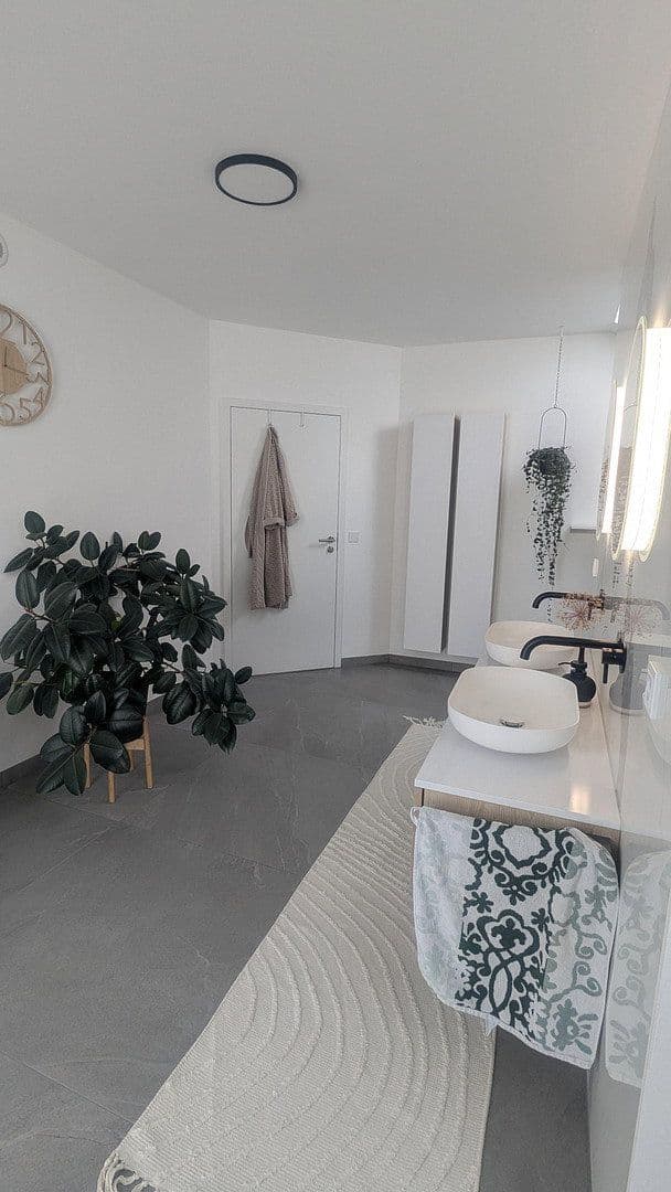 Prodej domu 180 m², pozemek 443 m², Rottenburg am Neckar, Bádensko-Württembersko Prodej domu 180 m², pozemek 443 m², Rottenburg am Neckar, Bádensko-Württembersko