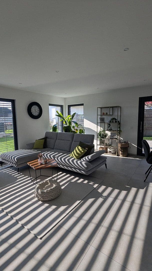 Prodej domu 180 m², pozemek 443 m², Rottenburg am Neckar, Bádensko-Württembersko Prodej domu 180 m², pozemek 443 m², Rottenburg am Neckar, Bádensko-Württembersko