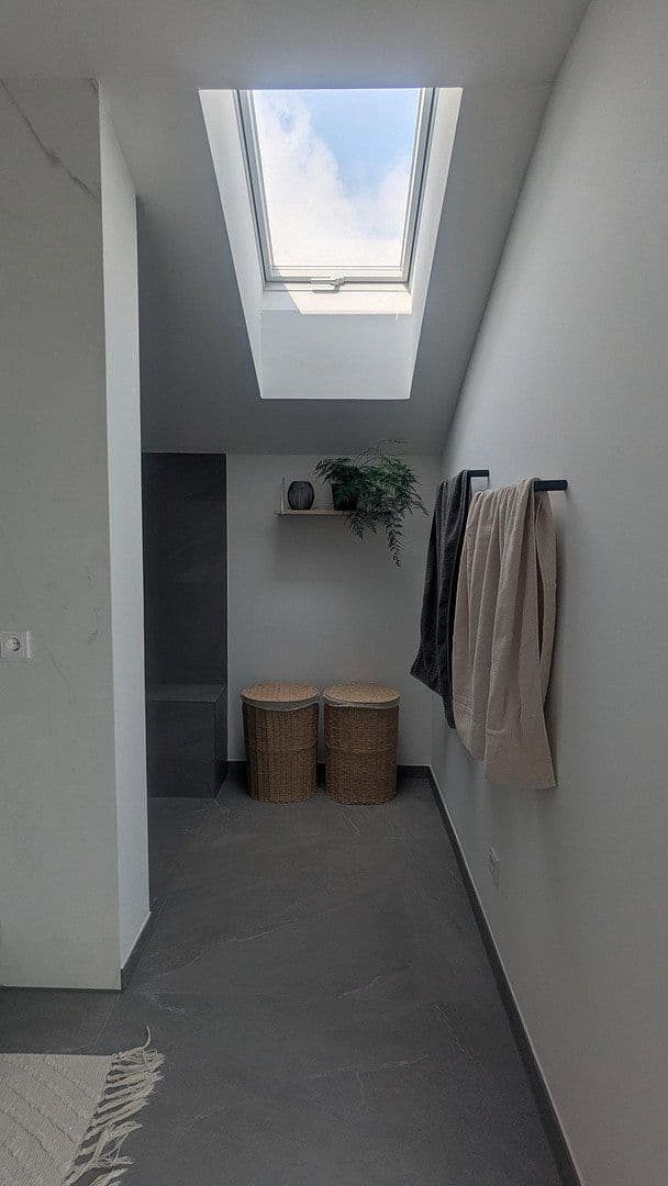 Prodej domu 180 m², pozemek 443 m², Rottenburg am Neckar, Bádensko-Württembersko Prodej domu 180 m², pozemek 443 m², Rottenburg am Neckar, Bádensko-Württembersko