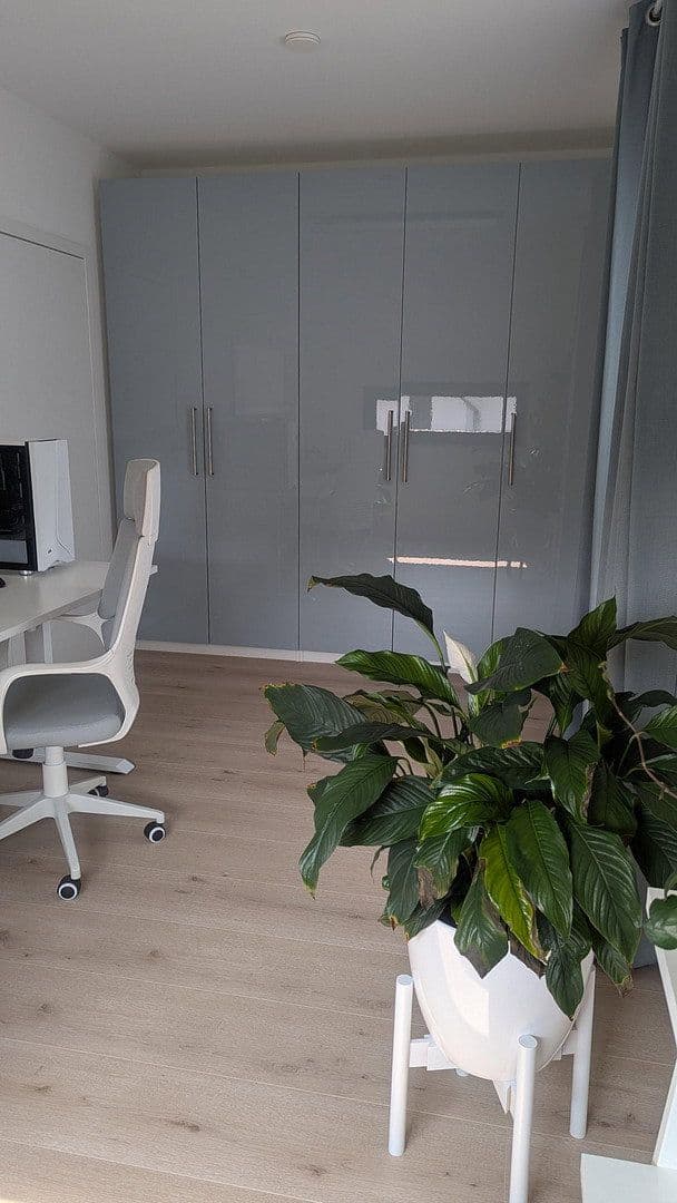 Prodej domu 180 m², pozemek 443 m², Rottenburg am Neckar, Bádensko-Württembersko Prodej domu 180 m², pozemek 443 m², Rottenburg am Neckar, Bádensko-Württembersko